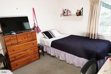 Photo of property in 73 Pemberton Avenue, Bayview, Auckland, 0629