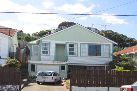 Photo of property in 15 Caledonia Street, Miramar, Wellington, 6022
