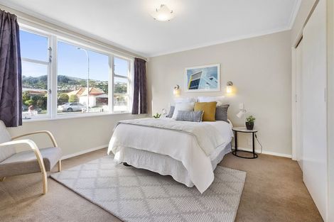 Photo of property in 11 Beauchamp Street, Tawa, Wellington, 5028