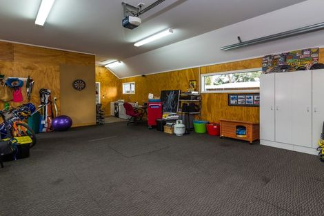 Photo of property in 2 Seagers Close, Kinloch, Taupo, 3377