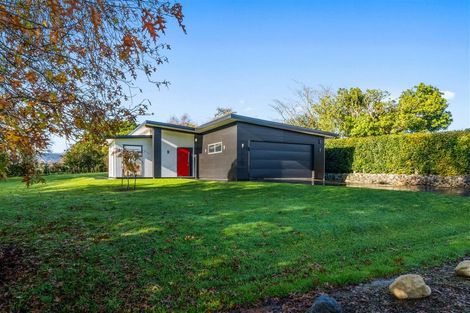 Photo of property in 112 Kawiu Road, Levin, 5510
