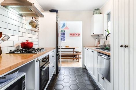 Photo of property in 24 Camden Place, Pukete, Hamilton, 3200