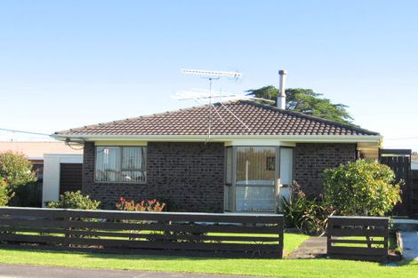 Photo of property in 1/42 Edward Avenue, Orewa, 0931