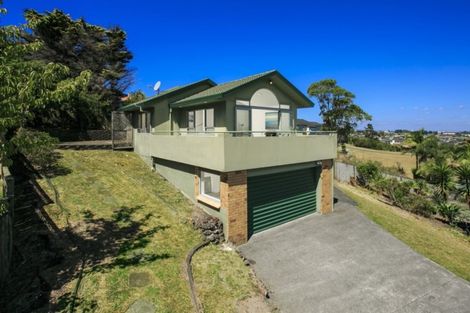 Photo of property in 26 Taroka Close, Pinehill, Auckland, 0632