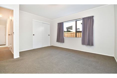 Photo of property in 1b Milton Road, Orewa, 0931