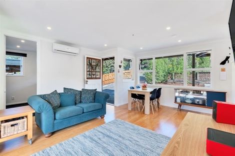 Photo of property in 905 Swanson Road, Swanson, Auckland, 0612