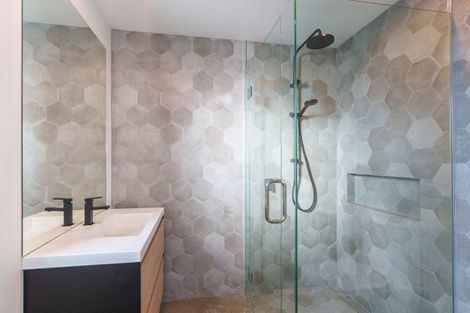 Photo of property in 35 Mount Nicholas Avenue, Wanaka, 9305