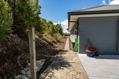 Photo of property in 108 Stratford Drive, Cable Bay, 0420