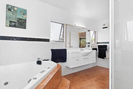 Photo of property in 1185 Papamoa Beach Road, Papamoa Beach, Papamoa, 3118