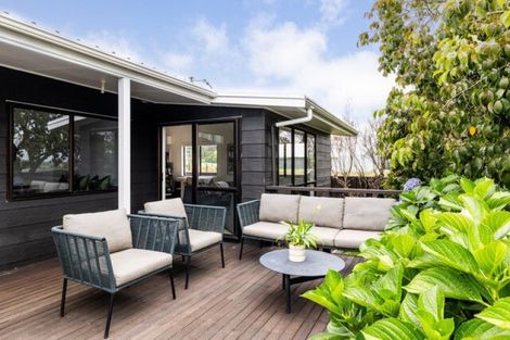 Photo of property in 12 Chestnut Court, Havelock North, 4130