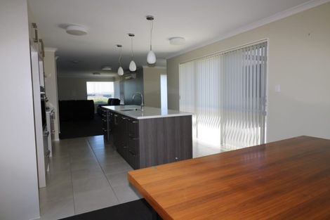 Photo of property in 12 Castleton Way, Flagstaff, Hamilton, 3210