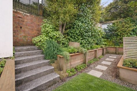 Photo of property in 4 Omar Street, Khandallah, Wellington, 6035