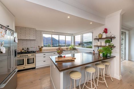 Photo of property in 11 Barclay Place, Wanaka, 9305