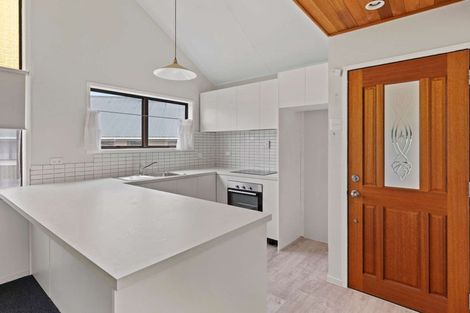 Photo of property in 15 Dickens Street, Owhata, Rotorua, 3010