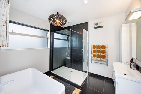 Photo of property in 25 Trent Avenue, Hokowhitu, Palmerston North, 4410