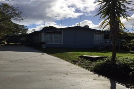 Photo of property in 38 D'oyly Drive, Stanmore Bay, Whangaparaoa, 0932