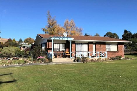 Photo of property in 13a Side Street, Clinton, 9534