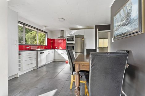 Photo of property in 25 Falstaff Street, Stratford, 4332