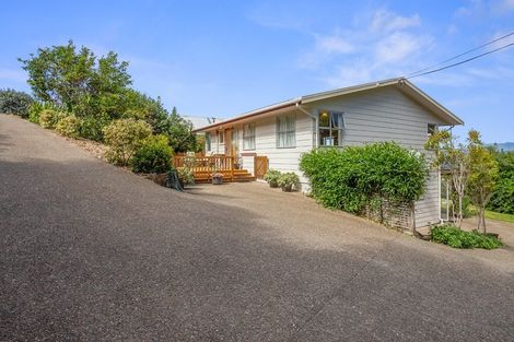Photo of property in 8 Haddon Crescent, Whitianga, 3510