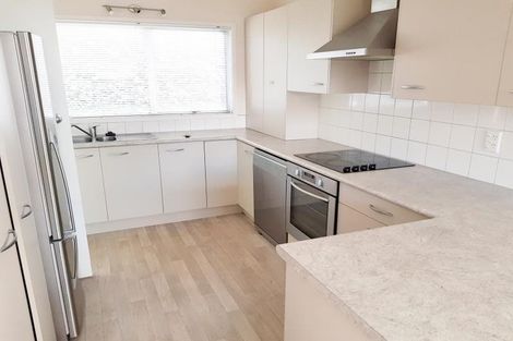 Photo of property in 2/12 King Richard Place, Browns Bay, Auckland, 0630