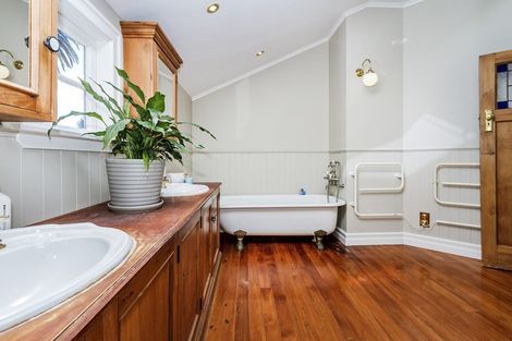 Photo of property in 209 Hurstmere Road, Takapuna, Auckland, 0622