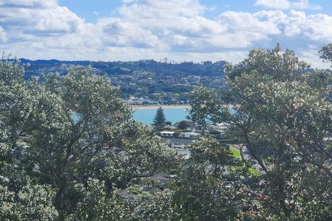 Photo of property in 23 Roberts Road, Matakatia, Whangaparaoa, 0930