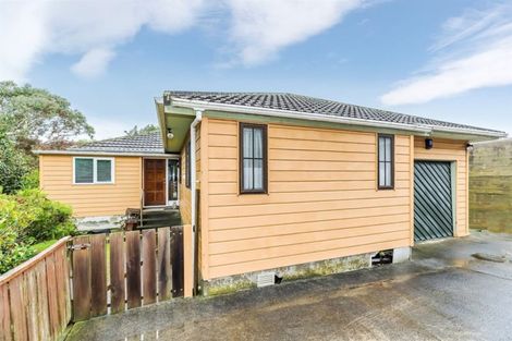 Photo of property in 304a Main Road, Tawa, Wellington, 5028