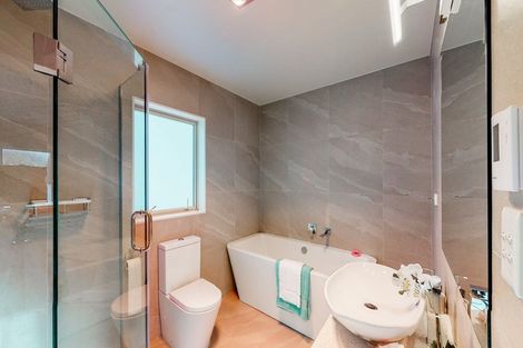 Photo of property in 12 Moko Lane, Greenhithe, Auckland, 0632