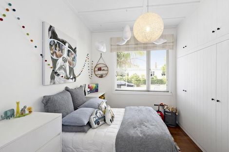 Photo of property in 88 Walker Road, Point Chevalier, Auckland, 1022