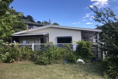 Photo of property in 2/1 Angle Street, Picton, 7220