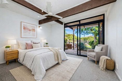 Photo of property in 57 Highland Park Drive, Highland Park, Auckland, 2010