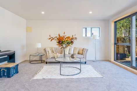 Photo of property in 33a Fairmount Road, Titirangi, Auckland, 0604