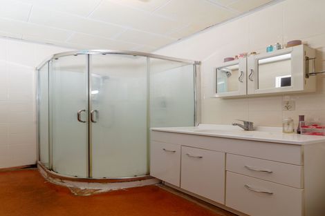 Photo of property in 2 Turner Drive, Western Heights, Rotorua, 3015