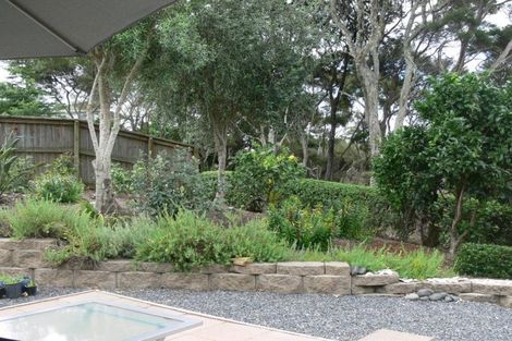 Photo of property in 26 Halyard Loop, Haruru, 0204