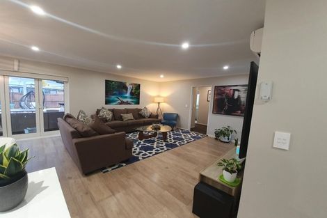 Photo of property in 37 Wellfield Drive, Papakura, 2110