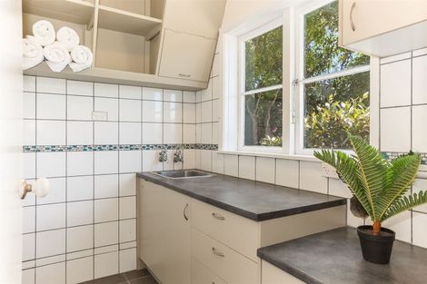 Photo of property in 9 Tainui Terrace, Tawa, Wellington, 5028