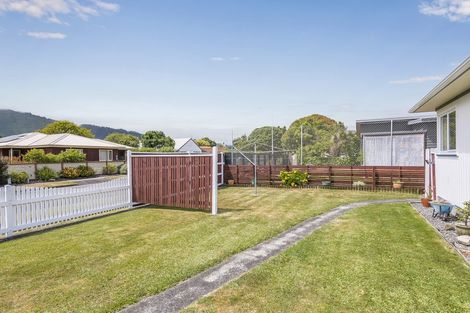 Photo of property in 20 Matai Street, Waikanae, 5036