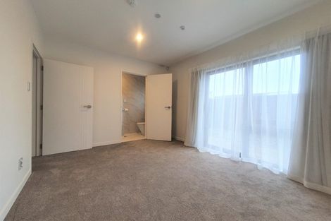 Photo of property in 7 Lilac Lane, Oteha, Auckland, 0632