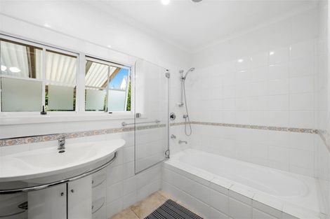 Photo of property in 18 Rostrevor Place, Tihiotonga, Rotorua, 3015