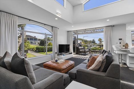 Photo of property in 1 Rita Street, Mount Maunganui, 3116