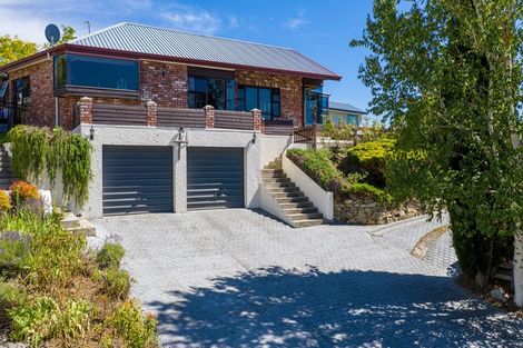 Photo of property in 2c Craig Place, Bridge Hill, Alexandra, 9320