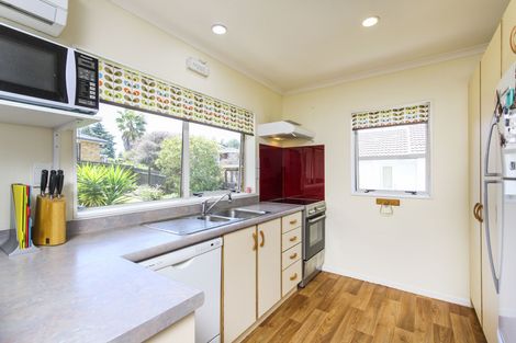 Photo of property in 62 Garton Drive, Massey, Auckland, 0614