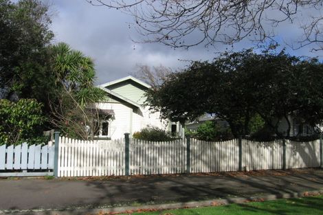 Photo of property in 34 Stanley Avenue, Palmerston North, 4414