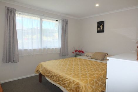 Photo of property in 3a Reeve Street, Foxton, 4814