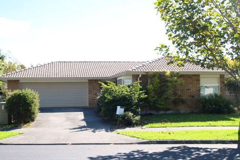 Photo of property in 2/23 Tarnica Road, Northpark, Auckland, 2013