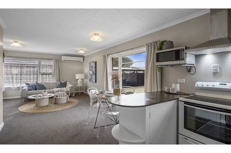 Photo of property in 10 Greenwood Close, Mairehau, Christchurch, 8013