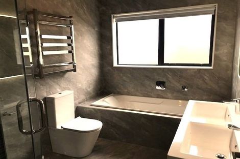 Photo of property in 43 Huarahi Pai Road, Huapai, Kumeu, 0810