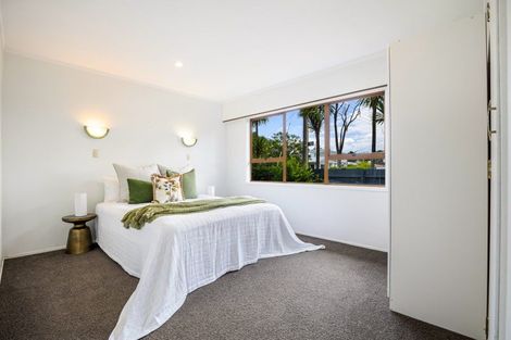 Photo of property in 27 Ferry Parade, Herald Island, Auckland, 0618