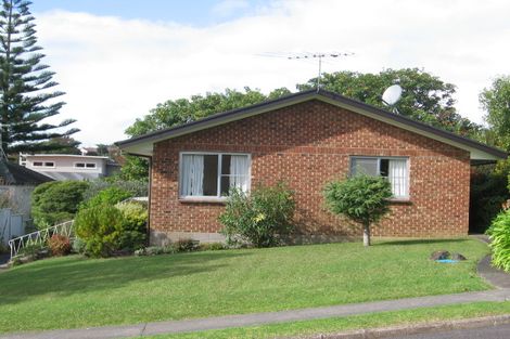Photo of property in 4 Mayfair Crescent, Mairangi Bay, Auckland, 0630