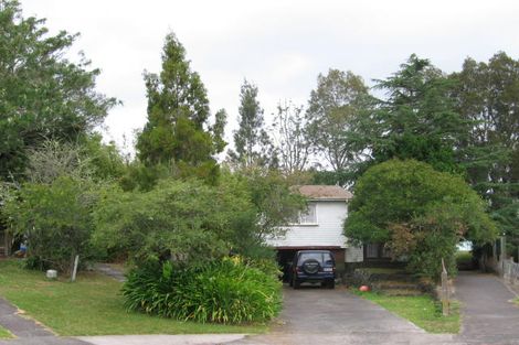 Photo of property in 16 Roseneath Place, Birkdale, Auckland, 0626